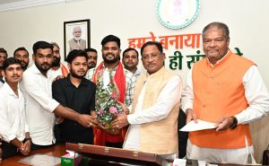  मुख्यमंत्री  से रजक समाज के प्रतिनिधि मंडल ने की सौजन्य भेंट, राज्य स्तरीय युवा सम्मेलन में शामिल होने का दिया आमंत्रण