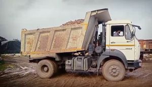 धान संग्रहण केन्द्रों में सड़क मरम्मत कार्य प्रारंभ