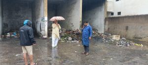 सभापति सूर्यकान्त, जोन 8 अध्यक्ष प्रीतम सिंह ठाकुर सहित कोटा बैकुंठधाम के सामने वृद्धाश्रम के पास पहुंचे, डाले जा रहे कचरे और बदबू को देखकर  निगम आयुक्त से चर्चा कर कोटा वृद्धाश्रम के पास और श्री हनुमान मन्दिर के सामने कचरा डालना तत्काल बन्द करवाने कहा