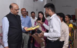 केंद्रीय ग्रामीण विकास मंत्रालय के अतिरिक्त सचिव ने विभिन्न योजनाओं के क्रियान्वयन का किया निरीक्षण केंद्रीय ग्रामीण विकास मंत्रालय के अतिरिक्त सचिव ने विभिन्न योजनाओं के क्रियान्वयन का किया निरीक्षण