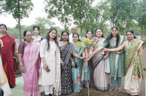 सहकारिता विभाग ने पूरे छत्तीसगढ़ में 1 लाख वृक्षारोपण करते हुए उनकी सुरक्षा का संकल्प लिया सहकारिता विभाग ने पूरे छत्तीसगढ़ में 1 लाख वृक्षारोपण करते हुए उनकी सुरक्षा का संकल्प लिया