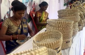 राष्ट्रीय ग्रामीण आजीविका मिशन बिहान से जुड़कर महिलाओं ने स्वरोजगार की राह अपनाई राष्ट्रीय ग्रामीण आजीविका मिशन बिहान से जुड़कर महिलाओं ने स्वरोजगार की राह अपनाई