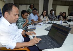 ई-ऑफिस प्रणाली से कार्य निष्पादन की गुणवत्ता में होगा सुधार- कलेक्टर ई-ऑफिस प्रणाली से कार्य निष्पादन की गुणवत्ता में होगा सुधार- कलेक्टर