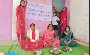 आंगनबाड़ी केन्द्रों में पालक चौपाल कार्यक्रम आयोजित आंगनबाड़ी केन्द्रों में पालक चौपाल कार्यक्रम आयोजित