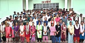 बस्तर के बच्चों का स्वर्णिम भविष्य सुनिश्चित करने के लिए सरकार प्रतिबद्ध – मुख्यमंत्री बस्तर के बच्चों का स्वर्णिम भविष्य सुनिश्चित करने के लिए सरकार प्रतिबद्ध – मुख्यमंत्री