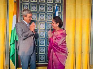 रायपुर की महापौर श्रीमती मीनल चौबे इज़राइल दौरे पर रायपुर की महापौर श्रीमती मीनल चौबे इज़राइल दौरे पर