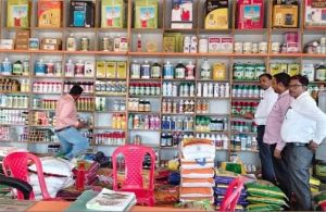 कृषि विभाग द्वारा कृषि सेवा केन्द्रों का सतत निरीक्षण