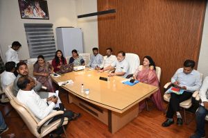   विधायक सुनील सोनी ने निगम जोन 5 में कार्यों की समीक्षा की