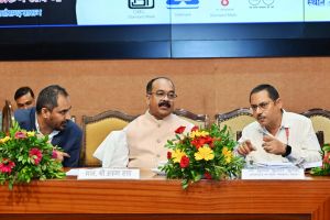 तेजी से बदलती दुनिया में नए मानकों और नवाचारों की जानकारी जरूरी -अरुण साव तेजी से बदलती दुनिया में नए मानकों और नवाचारों की जानकारी जरूरी -अरुण साव