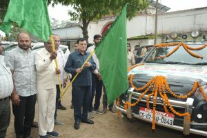 एक पेड़ माँ के नाम“ अभियान बना जन आंदोलन, पर्यावरण संरक्षण को मिल रही नई दिशाः- लखन लाल देवांगन एक पेड़ माँ के नाम“ अभियान बना जन आंदोलन, पर्यावरण संरक्षण को मिल रही नई दिशाः- लखन लाल देवांगन