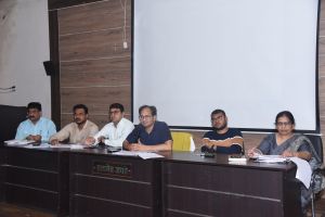  कलेक्टर ने की स्वास्थ्य विभाग के कामकाज की समीक्षा