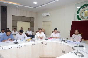  अवैध निर्माण और प्लाटिंग पर कलेक्टर सख्त, जोन कमिश्नरों को दिए निर्देश