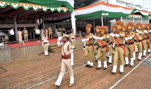 स्वतंत्रता दिवस समारोह का अंतिम अभ्यास स्वतंत्रता दिवस समारोह का अंतिम अभ्यास
