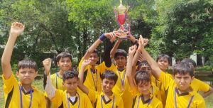 चतुर्भुज मेमोरियल फुटबॉल ट्राॅफी पर महानदी ने इंद्रावती को हरा किया कब्जा