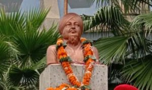 पूर्व महापौर बलवीर सिंह जुनेजा की पुण्यतिथि पर पुष्पांजलि कार्यक्रम का आयोजन पूर्व महापौर बलवीर सिंह जुनेजा की पुण्यतिथि पर पुष्पांजलि कार्यक्रम का आयोजन