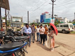 जोन 8 कमिश्नर ने वार्ड 69 में राजस्व विभाग के कर मूल्यांकन अभियान का किया निरीक्षण जोन 8 कमिश्नर ने वार्ड 69 में राजस्व विभाग के कर मूल्यांकन अभियान का किया निरीक्षण