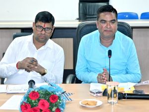  भिलाई शहर के विकास को लेकर विधायक की उपस्थिति में समीक्षा बैठक