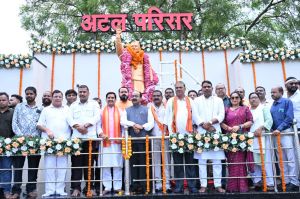 विकास के लिए प्रतिबद्ध डबल इंजन की सरकार : केंद्रीय राज्य मंत्री तोखन साहू विकास के लिए प्रतिबद्ध डबल इंजन की सरकार : केंद्रीय राज्य मंत्री तोखन साहू