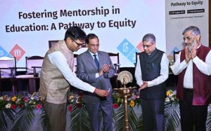 शिक्षा में मेंटरशिप सामाजिक न्याय और समान अवसर का मजबूत आधार: वित्त मंत्री ओ. पी. चौधरी शिक्षा में मेंटरशिप सामाजिक न्याय और समान अवसर का मजबूत आधार: वित्त मंत्री ओ. पी. चौधरी