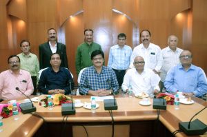 पॉवर कंपनी में छह सेवानिवृत्ति कर्मियों को विदाई पॉवर कंपनी में छह सेवानिवृत्ति कर्मियों को विदाई