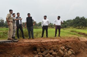 बारसूर के क्षतिग्रस्त गणेश बहार पुल का मरम्मती कार्य हुआ पूर्ण बारसूर के क्षतिग्रस्त गणेश बहार पुल का मरम्मती कार्य हुआ पूर्ण