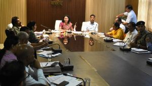 कुपोषित बच्चों को गोद लेकर उनका समुचित देखभाल करेंगे जिला स्तरीय अधिकारी कुपोषित बच्चों को गोद लेकर उनका समुचित देखभाल करेंगे जिला स्तरीय अधिकारी