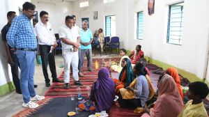 संभागायुक्त, कलेक्टर एवं पुलिस अधीक्षक ने लुत्ती डैम का लिया जायजा , प्रभावित परिवारों का जाना हाल संभागायुक्त, कलेक्टर एवं पुलिस अधीक्षक ने लुत्ती डैम का लिया जायजा , प्रभावित परिवारों का जाना हाल