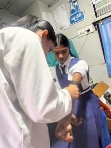 दाई दीदी क्लीनिक द्वारा छात्राओं के लिए विशेष स्वास्थ्य शिविर का आयोजन