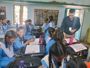 प्रोजेक्ट आओ बांटे खुशियां के तहत शासकीय कर्मचारियों ने अपने जन्मदिन पर बच्चों के संग साझा की खुशियां प्रोजेक्ट आओ बांटे खुशियां के तहत शासकीय कर्मचारियों ने अपने जन्मदिन पर बच्चों के संग साझा की खुशियां