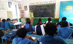 युक्तियुक्तकरण से शिक्षा में आई नई रोशनी: हायर सेकेंडरी पिरदा में अब हर विषयों की पढ़ाई युक्तियुक्तकरण से शिक्षा में आई नई रोशनी: हायर सेकेंडरी पिरदा में अब हर विषयों की पढ़ाई