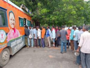 रजत महोत्सव : श्रम विभाग द्वारा स्वास्थ्य शिविर का आयोजन, 538 लोगों की हुई जांच रजत महोत्सव : श्रम विभाग द्वारा स्वास्थ्य शिविर का आयोजन, 538 लोगों की हुई जांच