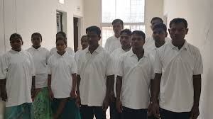 नारायणपुर में 12 नक्सलियों ने किया आत्मसमर्पण