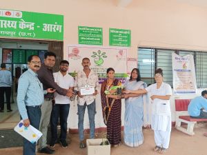 *"प्रोजेक्ट ग्रीन पालना": नवजात के स्वागत में माताओं को फलदार पौधों की भेंट* *"प्रोजेक्ट ग्रीन पालना": नवजात के स्वागत में माताओं को फलदार पौधों की भेंट*