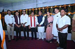 *धमतरी के कुरूद विधानसभा क्षेत्र को मिला विकास का महा-उपहार* *धमतरी के कुरूद विधानसभा क्षेत्र को मिला विकास का महा-उपहार*