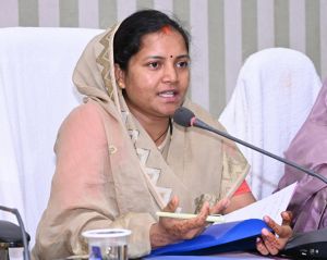 अटल पंचायत डिजिटल सुविधा केंद्र से ग्रामीणों को मिल रही बैंकिंग व अन्य सेवाओं का लाभ: लक्ष्मी राजवाड़े अटल पंचायत डिजिटल सुविधा केंद्र से ग्रामीणों को मिल रही बैंकिंग व अन्य सेवाओं का लाभ: लक्ष्मी राजवाड़े