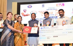 *व्यक्तिगत स्वार्थ से ऊपर उठकर किया गया हर कार्य है सेवा और राष्ट्र निर्माण का कार्य – मुख्यमंत्री *व्यक्तिगत स्वार्थ से ऊपर उठकर किया गया हर कार्य है सेवा और राष्ट्र निर्माण का कार्य – मुख्यमंत्री