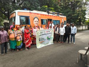 महोबा बाजार और श्री शान्ति नाथ नगर में एमएमयू में निःशुल्क स्वास्थ्य परीक्षण 