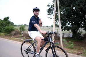 कलेक्टर ने साइक्लोथॉन में की 50 किलोमीटर साईक्लिंग,प्रतिभागी हुए उत्साहित