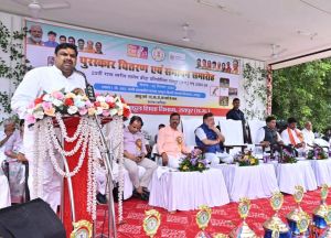 स्कूल शिक्षा मंत्री राज्य स्तरीय शाला क्रीड़ा प्रतियोगिता के समापन समारोह में हुए शांमिल स्कूल शिक्षा मंत्री राज्य स्तरीय शाला क्रीड़ा प्रतियोगिता के समापन समारोह में हुए शांमिल