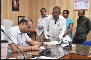  कलेक्टर ने जनदर्शन में पहुंचे जनसामान्य की सुनी शिकायत एवं समस्याएं