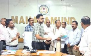  शिक्षक रमेश लाल पटेल को सेवानिवृत्ति के दिन ही मिला पेंशन भुगतान आदेश