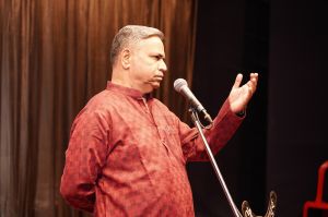  दीपक की कॉमेडी से लोटपोट हुए दर्शक