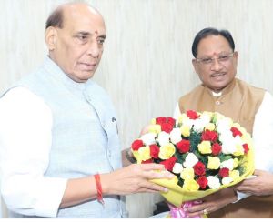 मुख्यमंत्री ने रक्षा मंत्री को नए नौसैनिक पोतों या जहाजों का नामकरण छत्तीसगढ़ की नदियों और क्षेत्रों के नाम पर किए जाने का दिया सुझाव