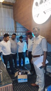 आबकारी विभाग रायपुर की कार्यवाही : अवैध मदिरा के साथ एक आरोपी गिरफ्तार, 8.45 बल्क लीटर विदेशी मदिरा जप्त आबकारी विभाग रायपुर की कार्यवाही : अवैध मदिरा के साथ एक आरोपी गिरफ्तार, 8.45 बल्क लीटर विदेशी मदिरा जप्त