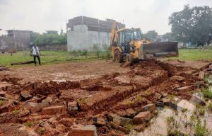 राजस्व विभाग की बड़ी कार्रवाई - 11.77 एकड़ अवैध प्लॉटिंग पर चला बुलडोजर राजस्व विभाग की बड़ी कार्रवाई - 11.77 एकड़ अवैध प्लॉटिंग पर चला बुलडोजर