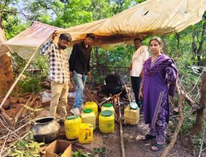  90 लीटर हाथ भट्ठी कच्ची महुआ शराब एवं 50 किलोग्राम महुआ लाहन जप्त