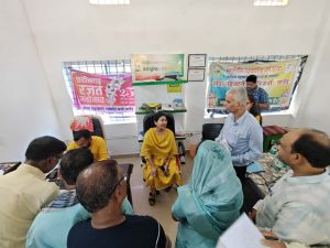  कलेक्टर ने सहकारी समिति तरौद में किसानों के एग्रीस्टैक पोर्टल की स्थिति की जानकारी ली