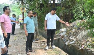  आयुक्त ने वार्ड पार्षदों के साथ किया निरीक्षण