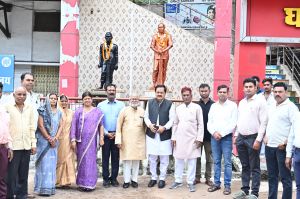 स्वतंत्रता संग्राम सेनानी त्यागमूर्ति ठाकुर प्यारेलाल सिंह का पुण्यतिथि पर नमन