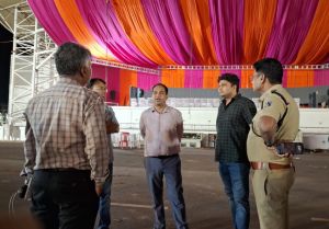 रजत राज्योत्सव- : कलेक्टर डॉ. गौरव सिंह ने राज्योत्सव स्थल का किया निरीक्षण रजत राज्योत्सव- : कलेक्टर डॉ. गौरव सिंह ने राज्योत्सव स्थल का किया निरीक्षण